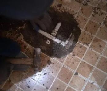 贵港卫生间漏水维修公司为您分享下卫生间渗水如何处理及注意事项